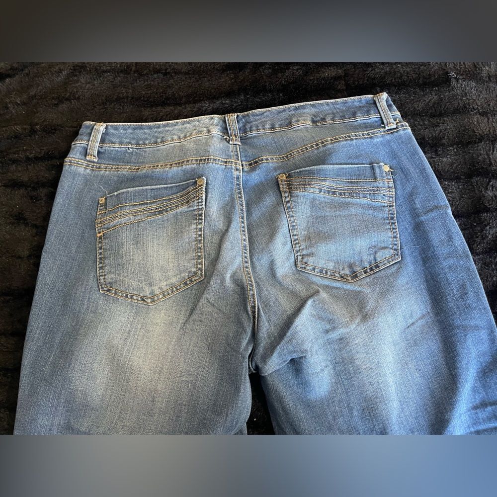 Bandalino Women’s Blue Denim Bermuda Shorts. Size 12 - Picture 2 of 4